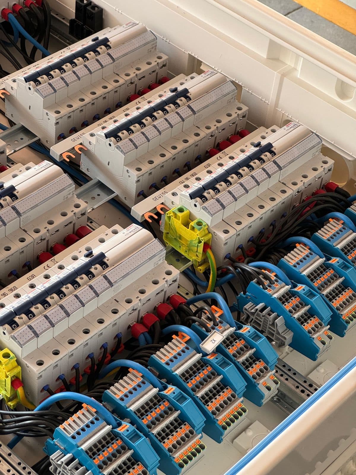 Zählerschränke und Verteilerbau - Bild 1